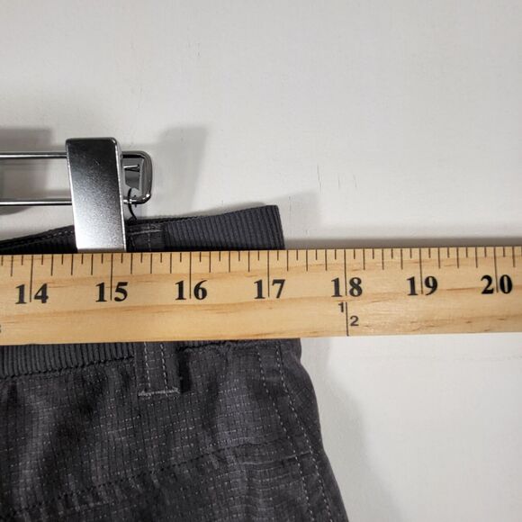 Kuhl Stratus Shorts Women 14 Grey Outdoor Workout Hiking Lightweight Comfort - Picture 8 of 10